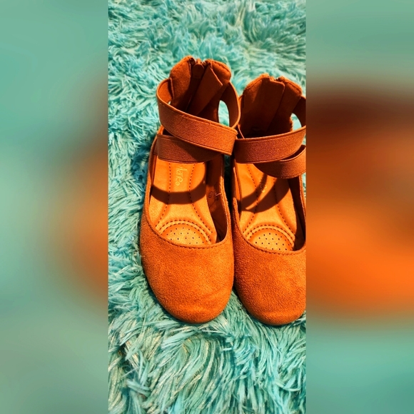 Classic Ballerina Flats with Elastic Crossing Ankle Straps Ballet Flat Yoga Flat - Picture 5 of 6